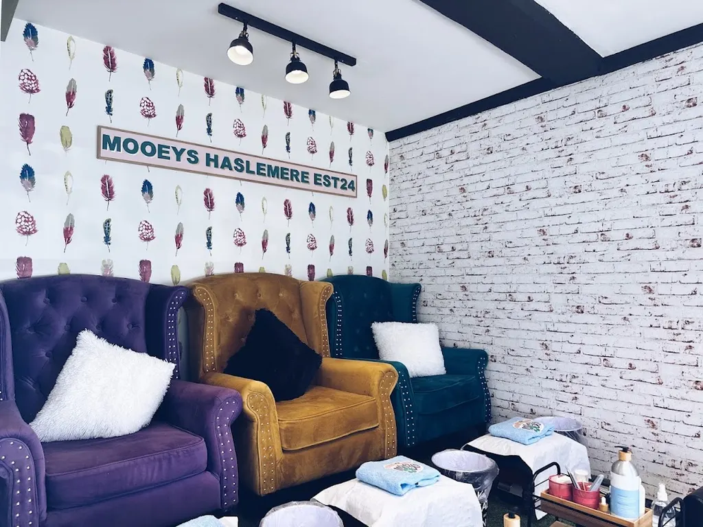 Mooeys Nails, Waxing & Laser - Haslemere — Beauty Salon in Haslemere